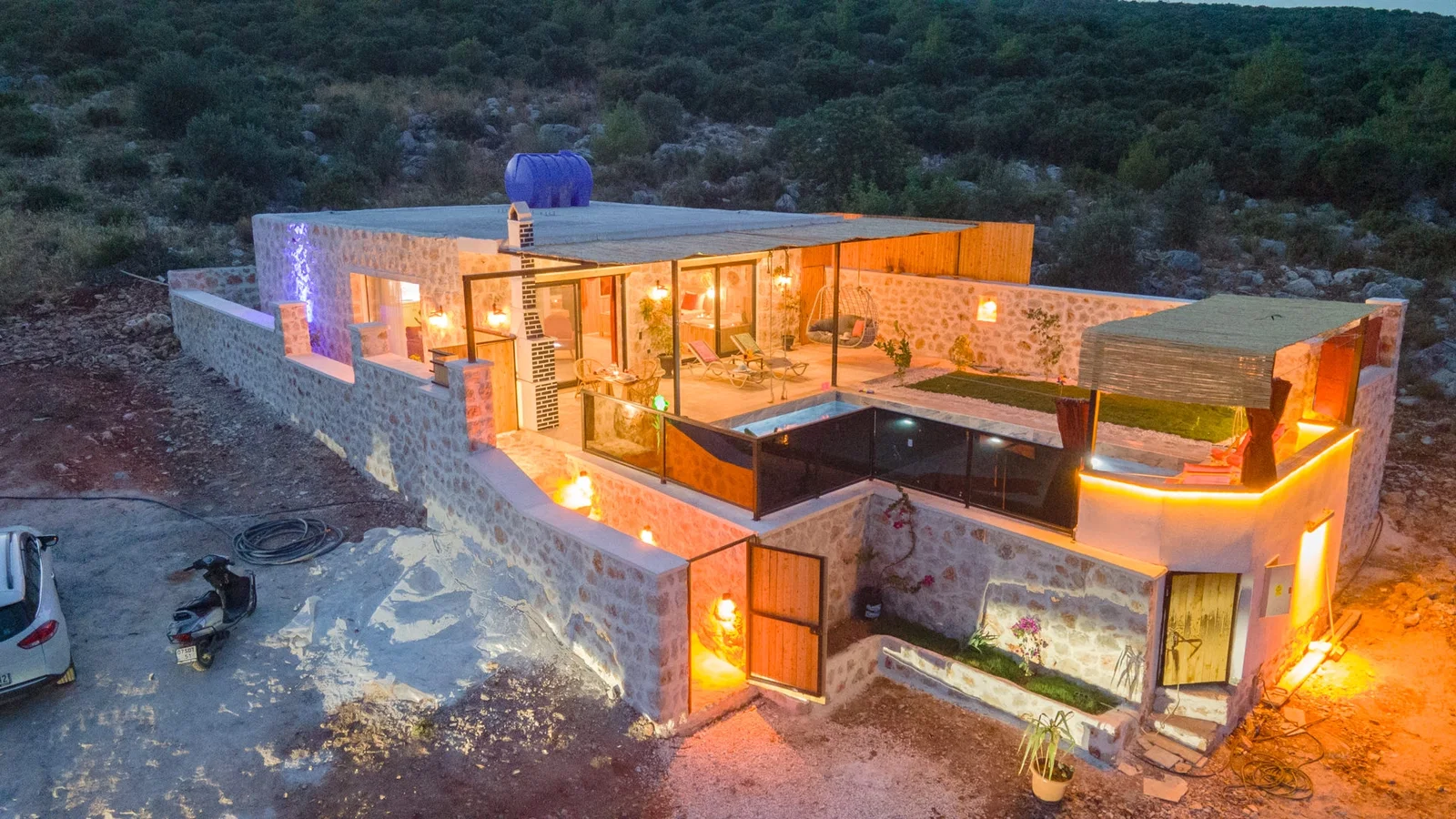 Patara’da Deniz Manzaralı, Korunaklı Havuzlu, 2 Kişilik, Ekonomik Villa