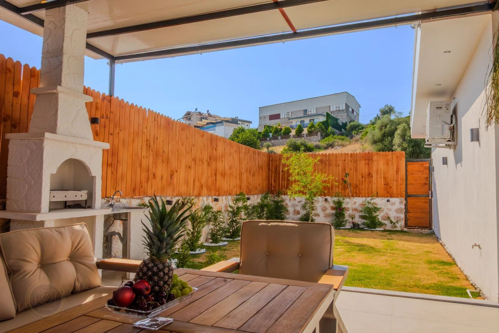Çavdır’da Balayı Çiftlerine Uygun, Korunaklı Havuzlu, 2 Yatak Odalı, Kiralık Villa