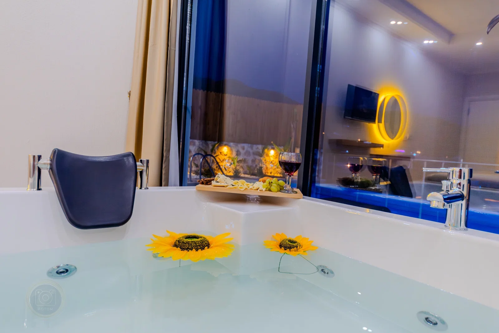 Çavdır’da Balayı Çiftlerine Uygun, Korunaklı Havuzlu, 2 Yatak Odalı, Kiralık Villa