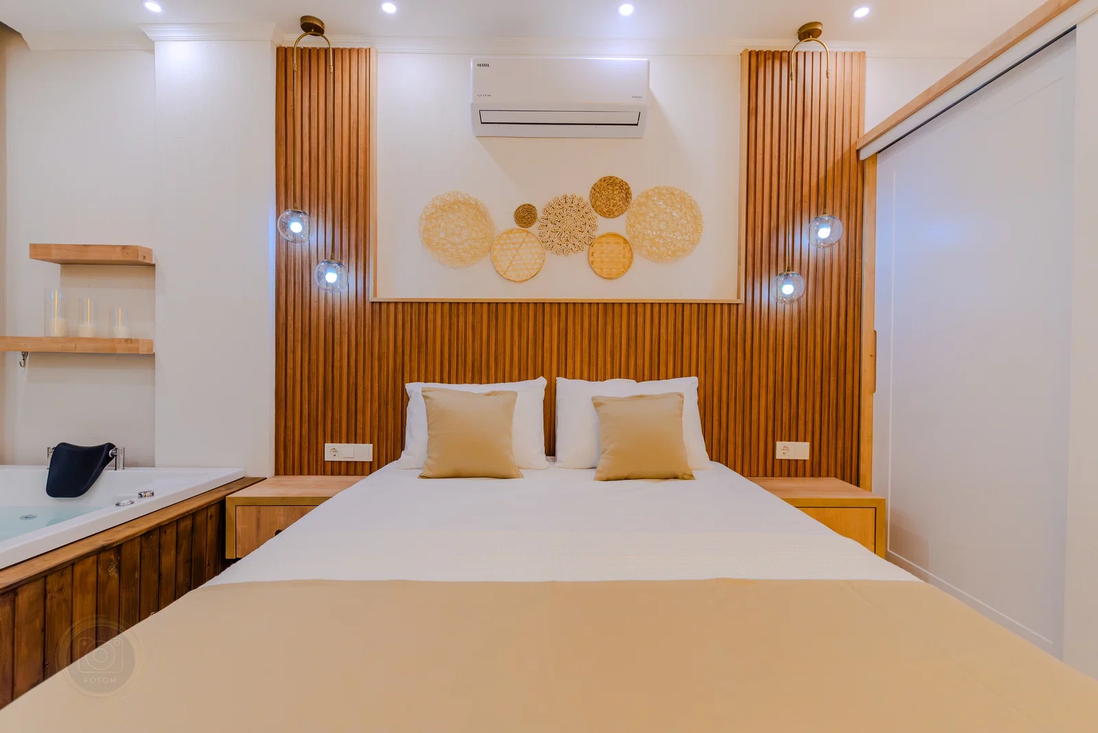 Çavdır’da Balayı Çiftlerine Uygun, Korunaklı Havuzlu, 2 Yatak Odalı, Kiralık Villa
