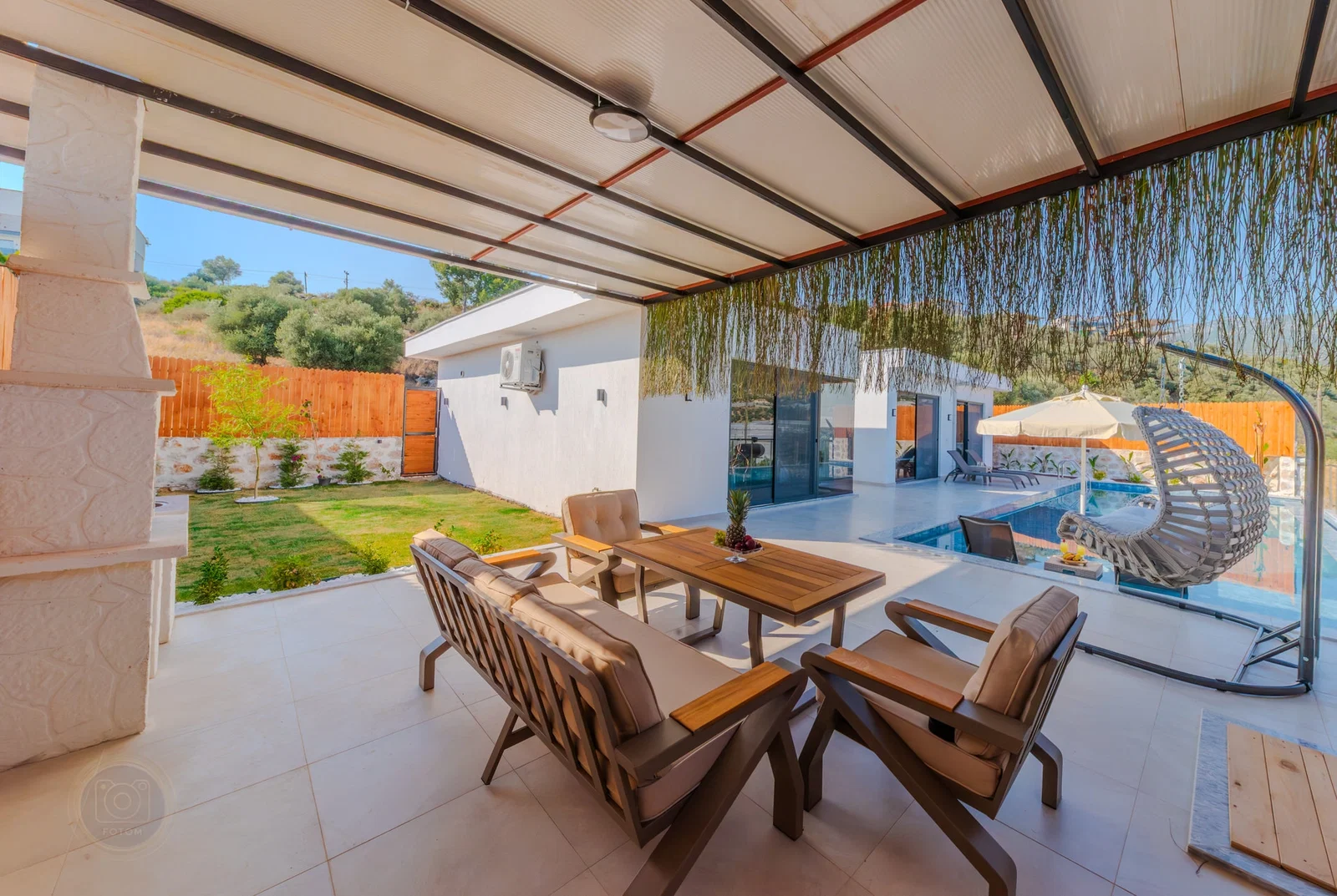 Çavdır’da Balayı Çiftlerine Uygun, Korunaklı Havuzlu, 2 Yatak Odalı, Kiralık Villa