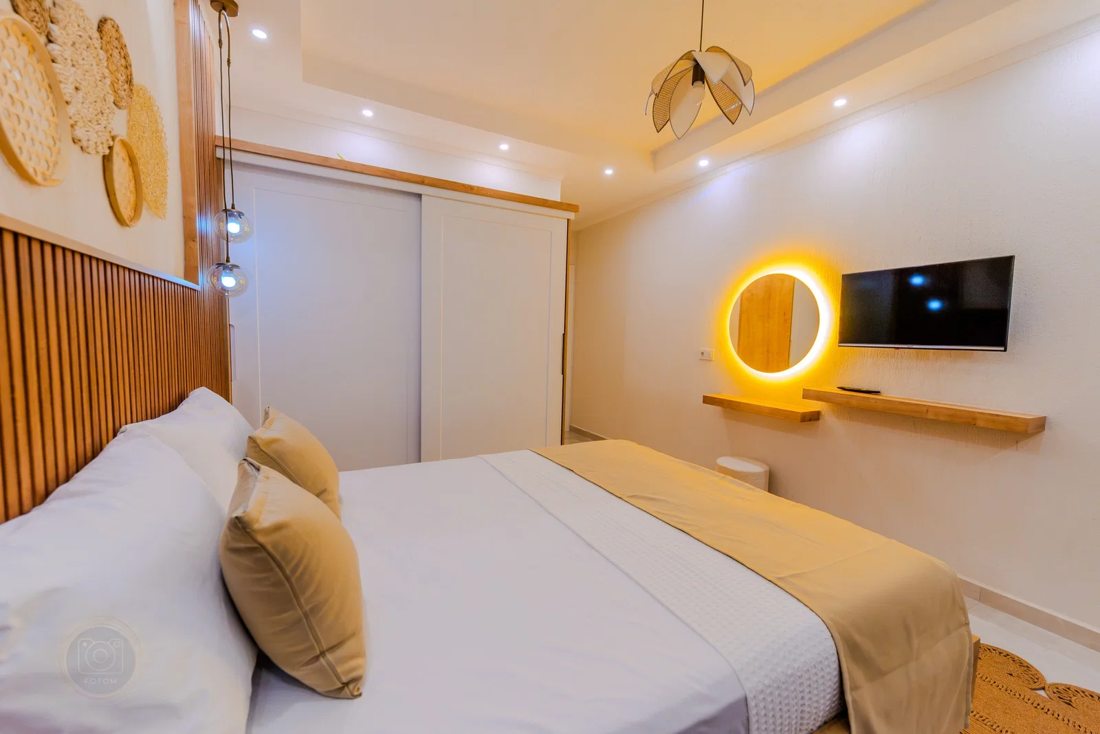 Çavdır’da Balayı Çiftlerine Uygun, Korunaklı Havuzlu, 2 Yatak Odalı, Kiralık Villa