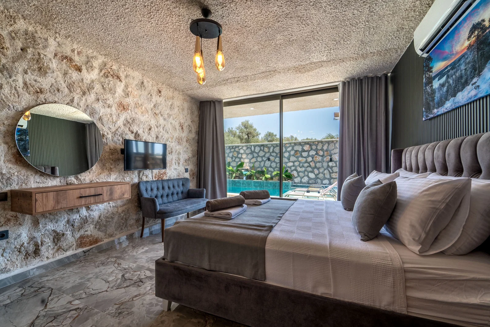 Çavdır’da Balayı Çiftlerine Uygun, Korunaklı Havuzlu, 1 Yatak Odalı, Kiralık Villa