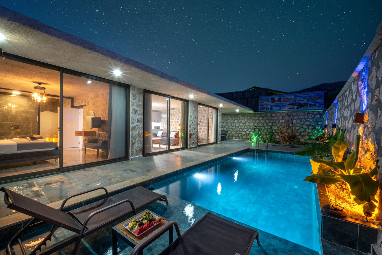 Çavdır’da Balayı Çiftlerine Uygun, Korunaklı Havuzlu, 1 Yatak Odalı, Kiralık Villa