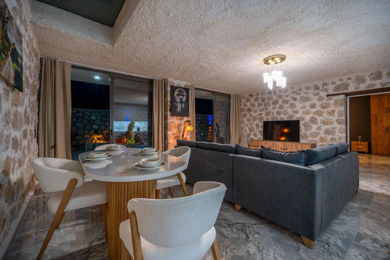 Çavdır’da Balayı Çiftlerine Uygun, Korunaklı Havuzlu, 1 Yatak Odalı, Kiralık Villa