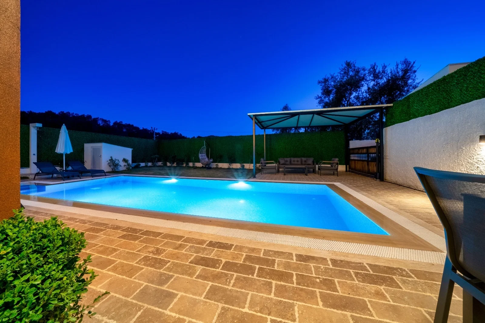 Göcek’te Sakin Konumda, Korunaklı Havuzlu, 8 Kişilik, Lüks Villa