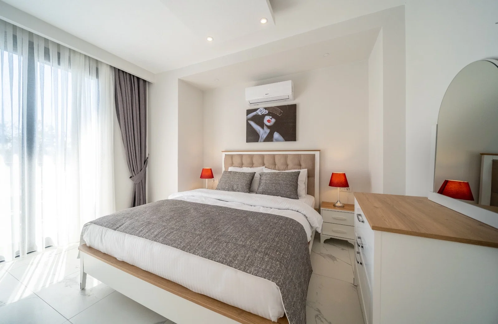 Göcek’te Sakin Konumda, Korunaklı Havuzlu, 8 Kişilik, Lüks Villa