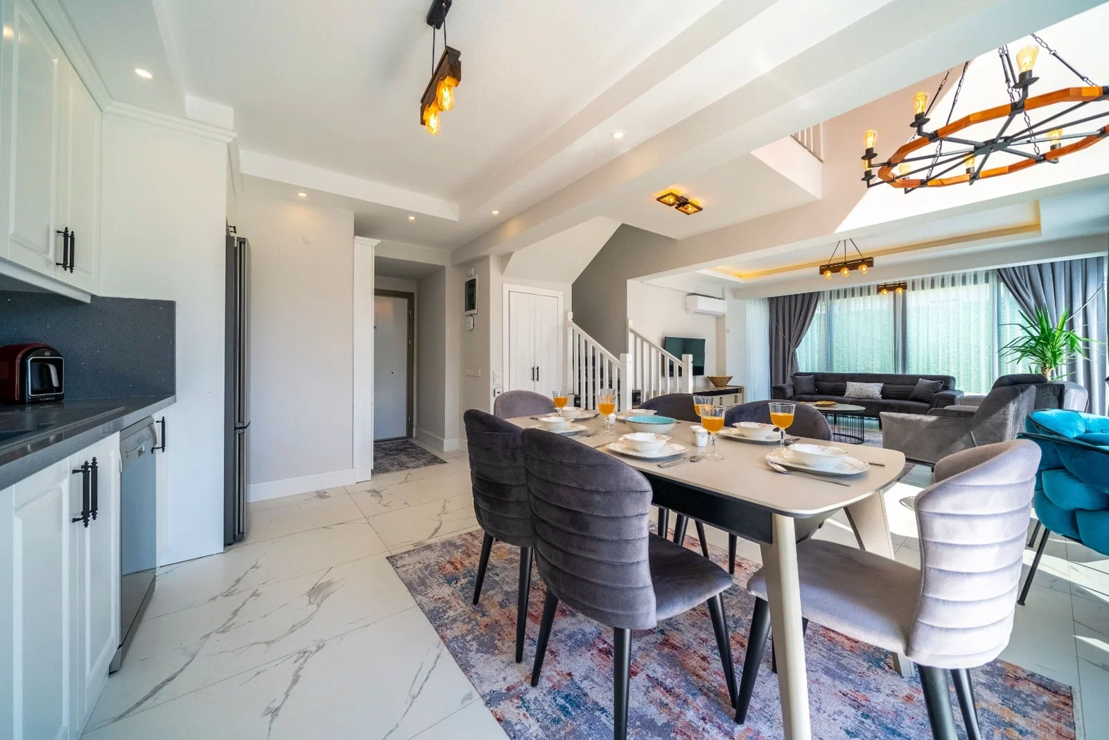 Göcek’te Sakin Konumda, Korunaklı Havuzlu, 8 Kişilik, Lüks Villa