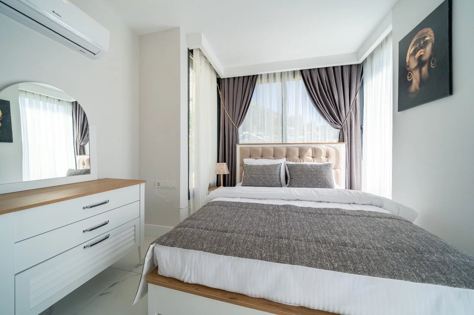 Göcek’te Sakin Konumda, Korunaklı Havuzlu, 8 Kişilik, Lüks Villa