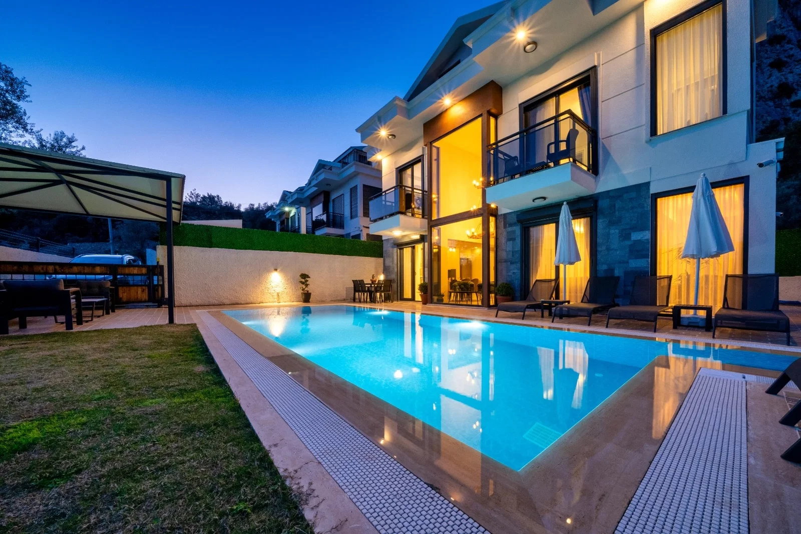 Göcek’te Sakin Konumda, Korunaklı Havuzlu, 8 Kişilik, Lüks Villa