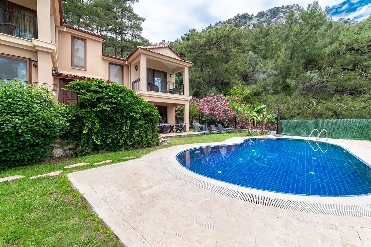 Marmaris’te Balayı Çiftlerine Uygun, Özel Havuzlu, 6 Kişilik, Kiralık Villa