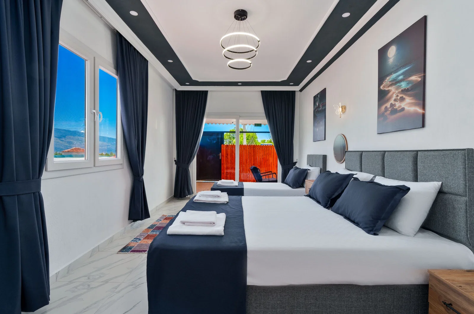 Çavdır’da Balayı Çiftlerine Uygun, Korunaklı Havuzlu, 5 Kişilik, Ekonomik Villa