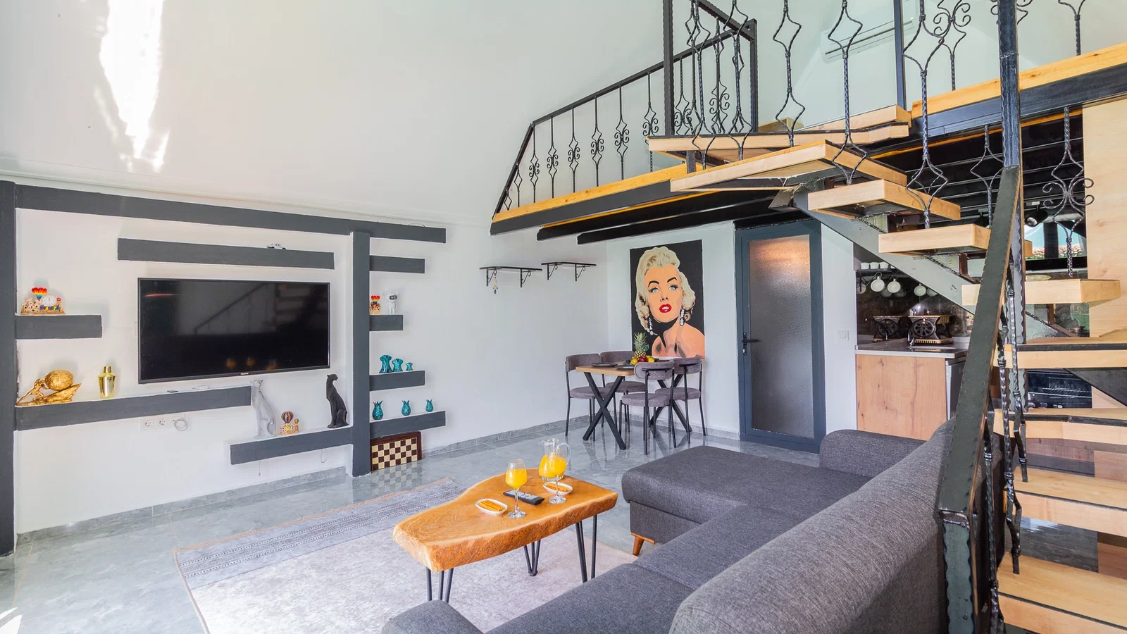 Çayköy’de Balayı Çiftlerine Uygun, Korunaklı Havuzlu, 1 Yatak Odalı, Ekonomik Villa