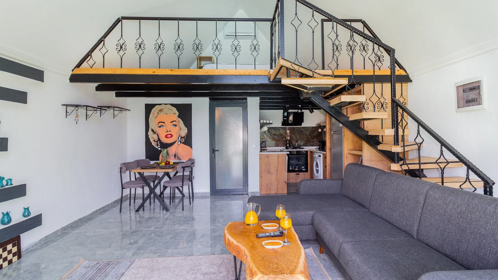 Çayköy’de Balayı Çiftlerine Uygun, Korunaklı Havuzlu, 1 Yatak Odalı, Ekonomik Villa