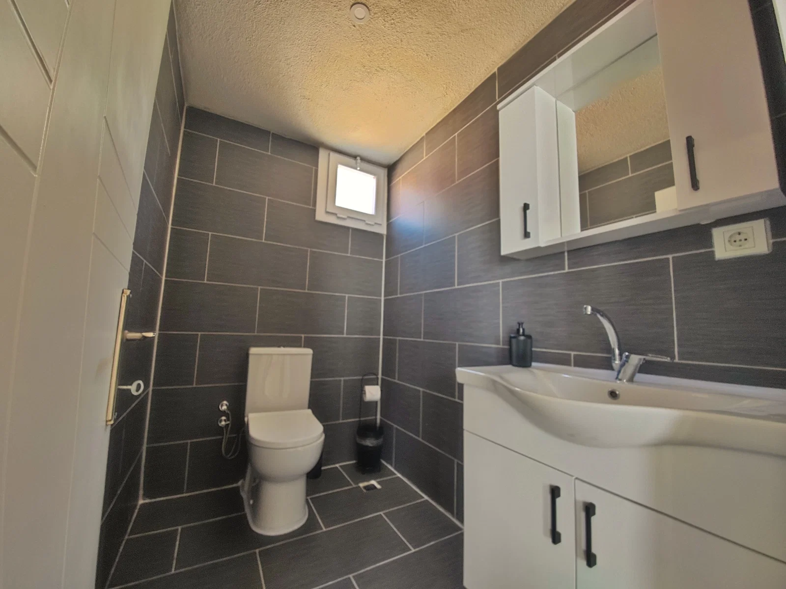 Çavdır’da Balayı Çiftlerine Uygun, Korunaklı Havuzlu, 1 Yatak Odalı, Kiralık Villa