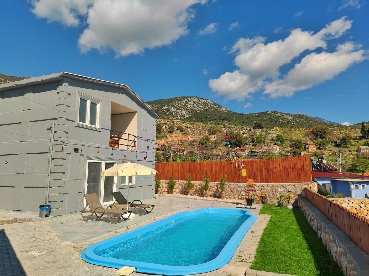 Çavdır’da Balayı Çiftlerine Uygun, Korunaklı Havuzlu, 1 Yatak Odalı, Kiralık Villa