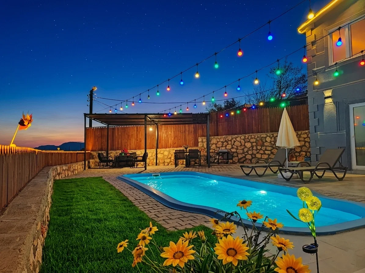 Çavdır’da Balayı Çiftlerine Uygun, Korunaklı Havuzlu, 1 Yatak Odalı, Kiralık Villa