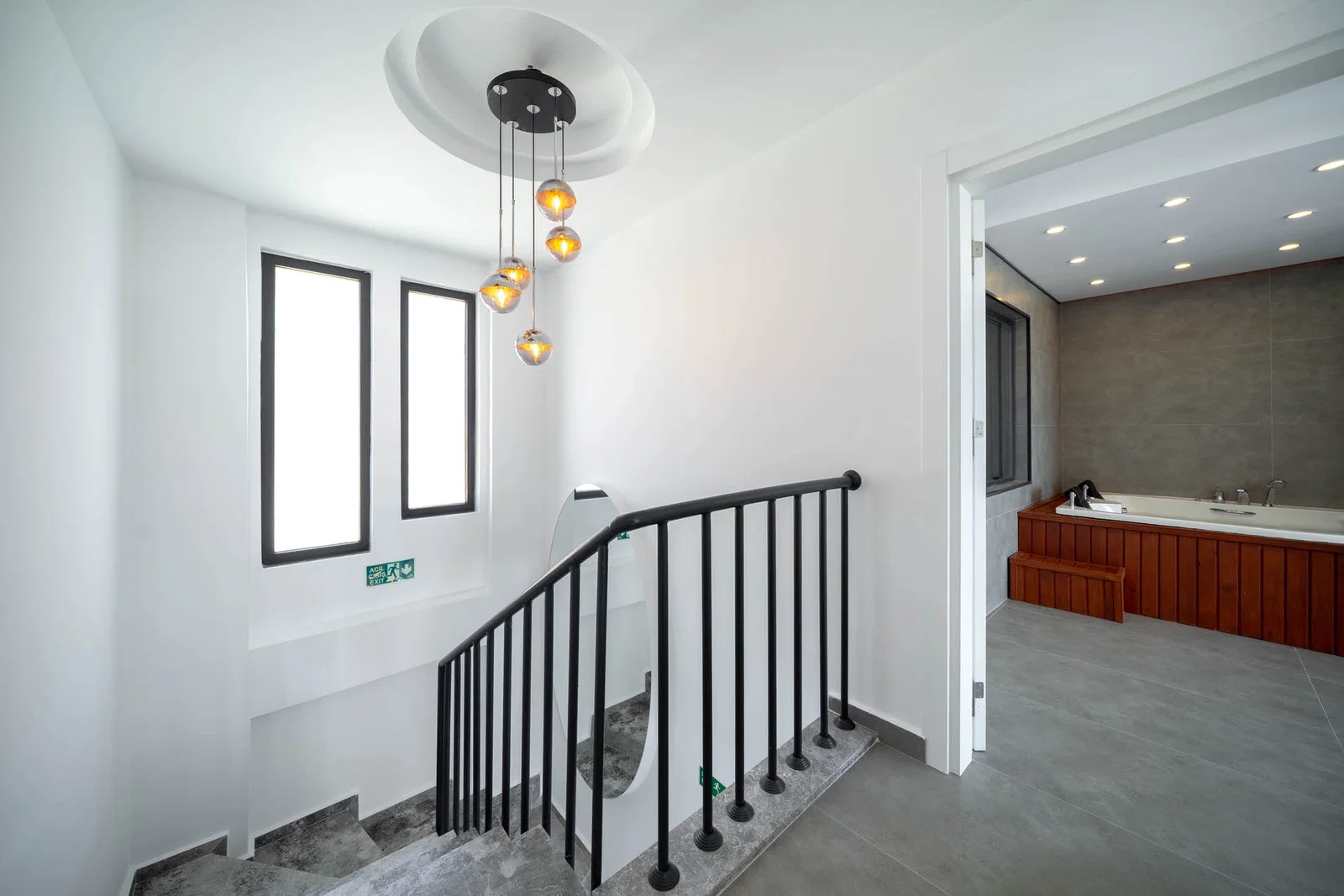 Yeşilköy’de Balayı Çiftlerine Uygun, Korunaklı Havuzlu, 2 Yatak Odalı, Kiralık Villa