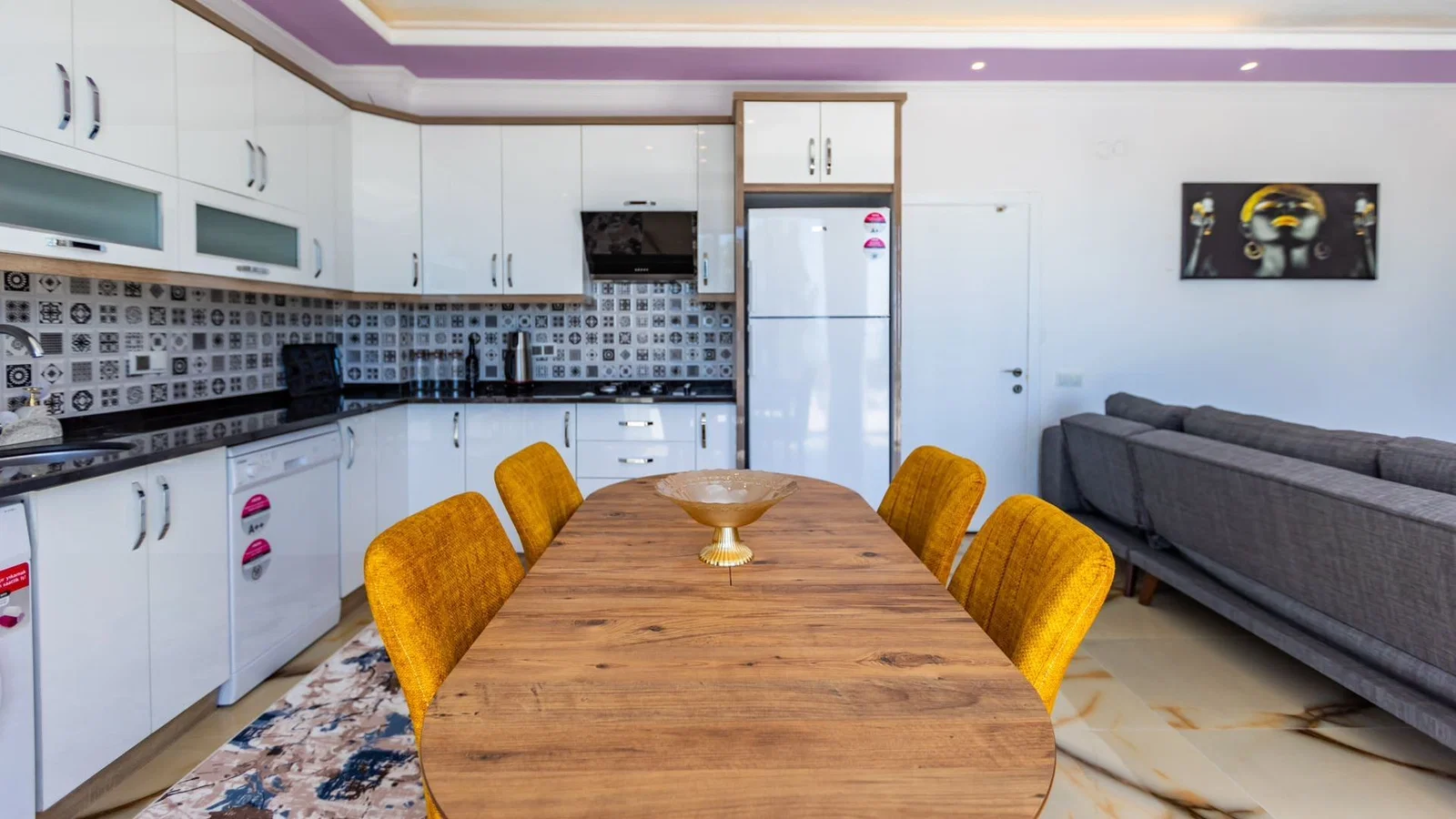 Çavdır’da Balayı Çiftlerine Uygun, Korunaklı Havuzlu, 2 Yatak Odalı, Kiralık Villa