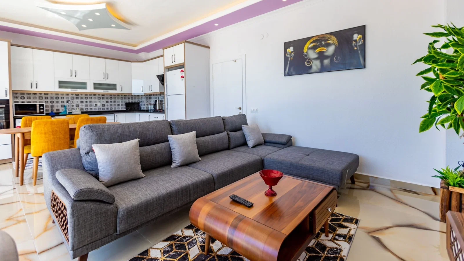 Çavdır’da Balayı Çiftlerine Uygun, Korunaklı Havuzlu, 2 Yatak Odalı, Kiralık Villa