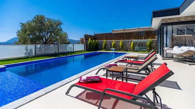 Çavdır’da bahçeli kiralık villa, fotoğraf 5