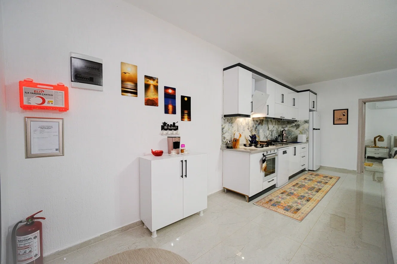 Çayköy’de Balayı Çiftlerine Uygun, Korunaklı Havuzlu, 1 Yatak Odalı, Kiralık Villa