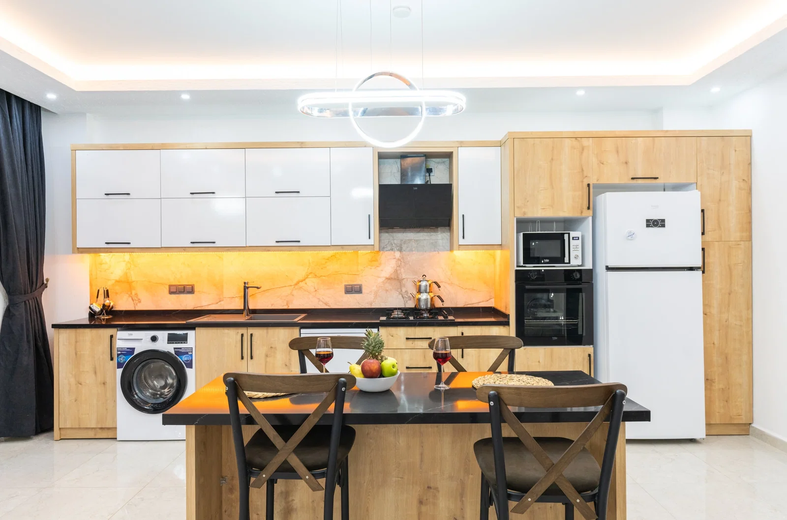 Bezirgan’da Huzurlu, Korunaklı Havuzlu, 2 Yatak Odalı, Kiralık Villa