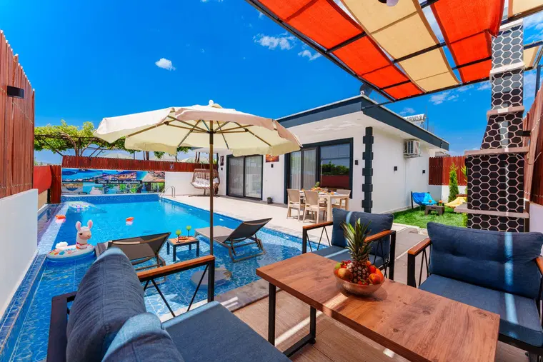 Çavdır’da Balayı Çiftlerine Uygun, Korunaklı Havuzlu, 1 Yatak Odalı, Kiralık Villa
