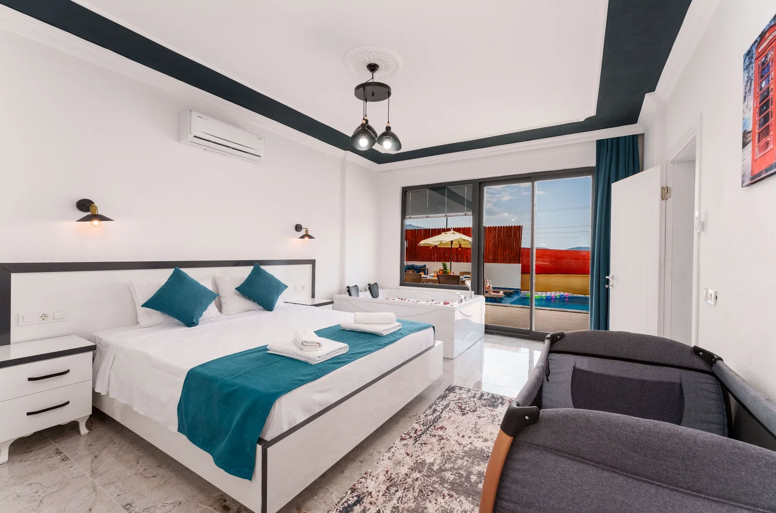 Çavdır’da Balayı Çiftlerine Uygun, Korunaklı Havuzlu, 1 Yatak Odalı, Kiralık Villa