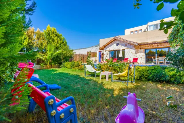 Çayköy’de Balayı Çiftlerine Uygun, Özel Havuzlu, Jakuzili, Kiralık Villa