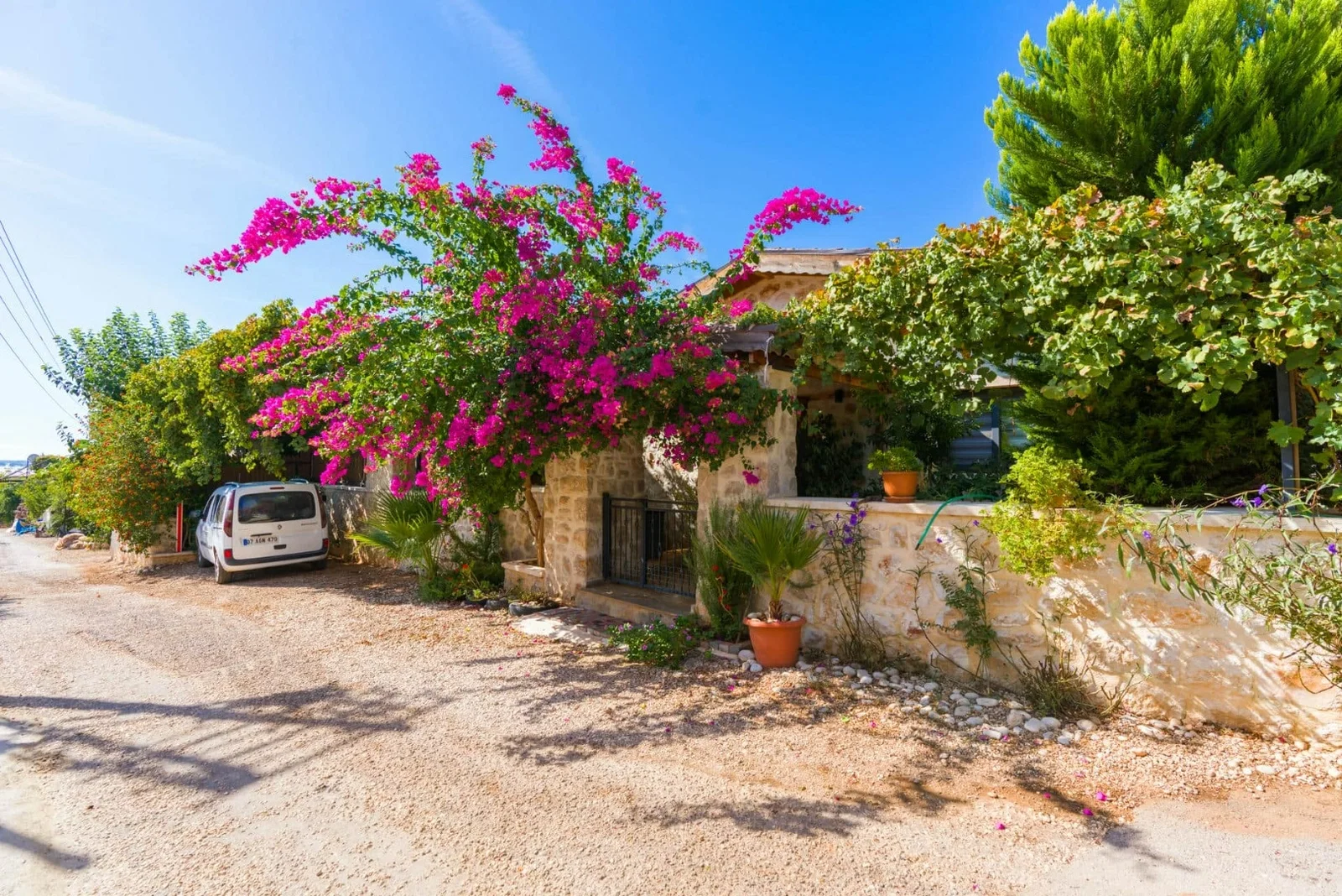 Çayköy’de Balayı Çiftlerine Uygun, Özel Havuzlu, Jakuzili, Kiralık Villa