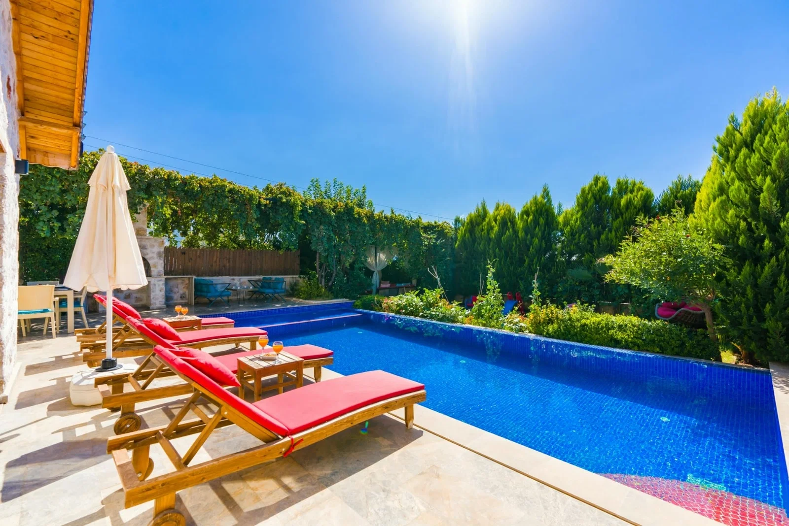 Çayköy’de Balayı Çiftlerine Uygun, Özel Havuzlu, Jakuzili, Kiralık Villa