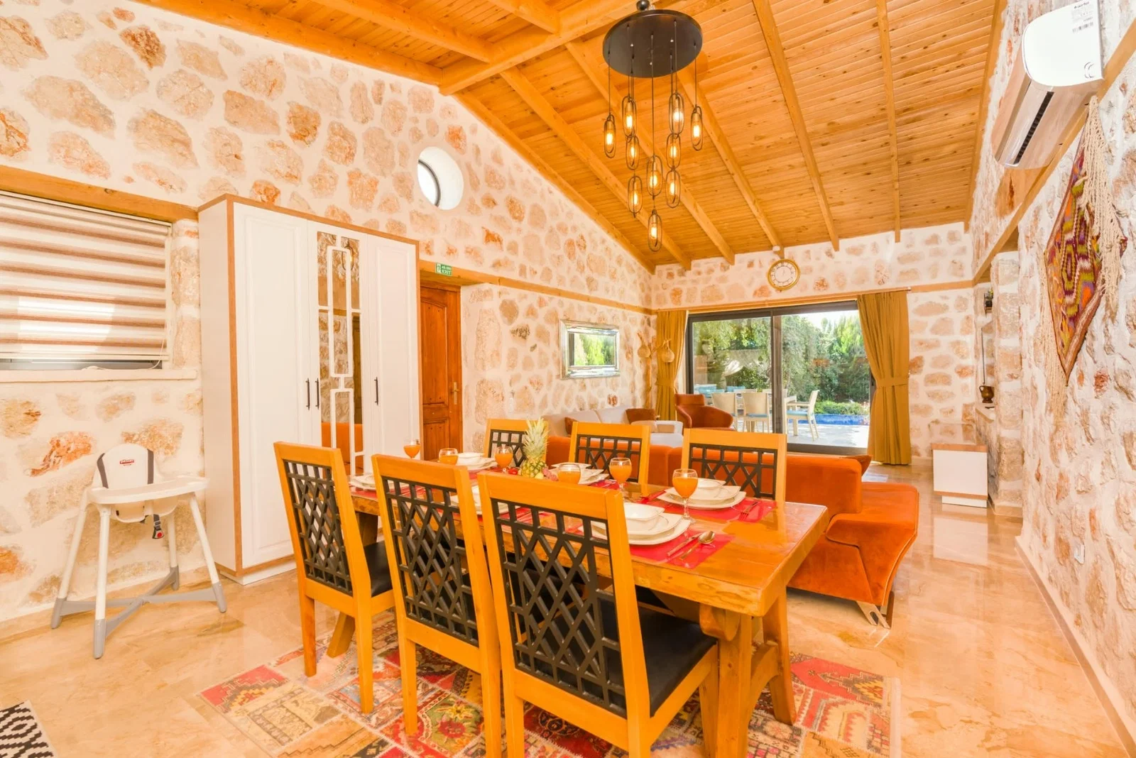 Çayköy’de Balayı Çiftlerine Uygun, Özel Havuzlu, Jakuzili, Kiralık Villa