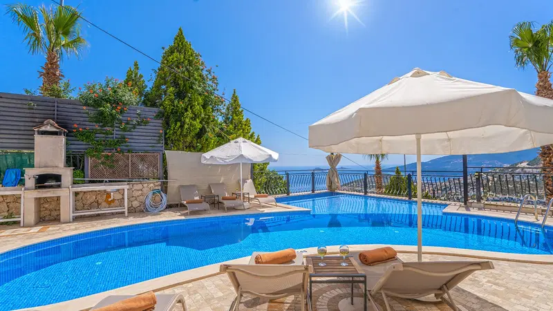 Kalkan’da deniz manzaralı kiralık villa, fotoğraf 3