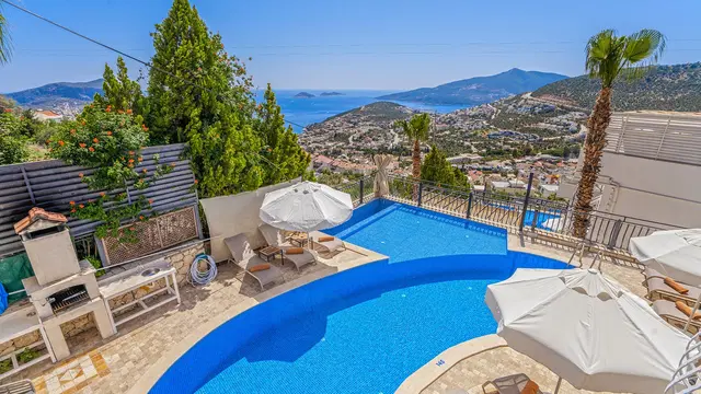 Kalkan’da jakuzili kiralık villa, fotoğraf 2