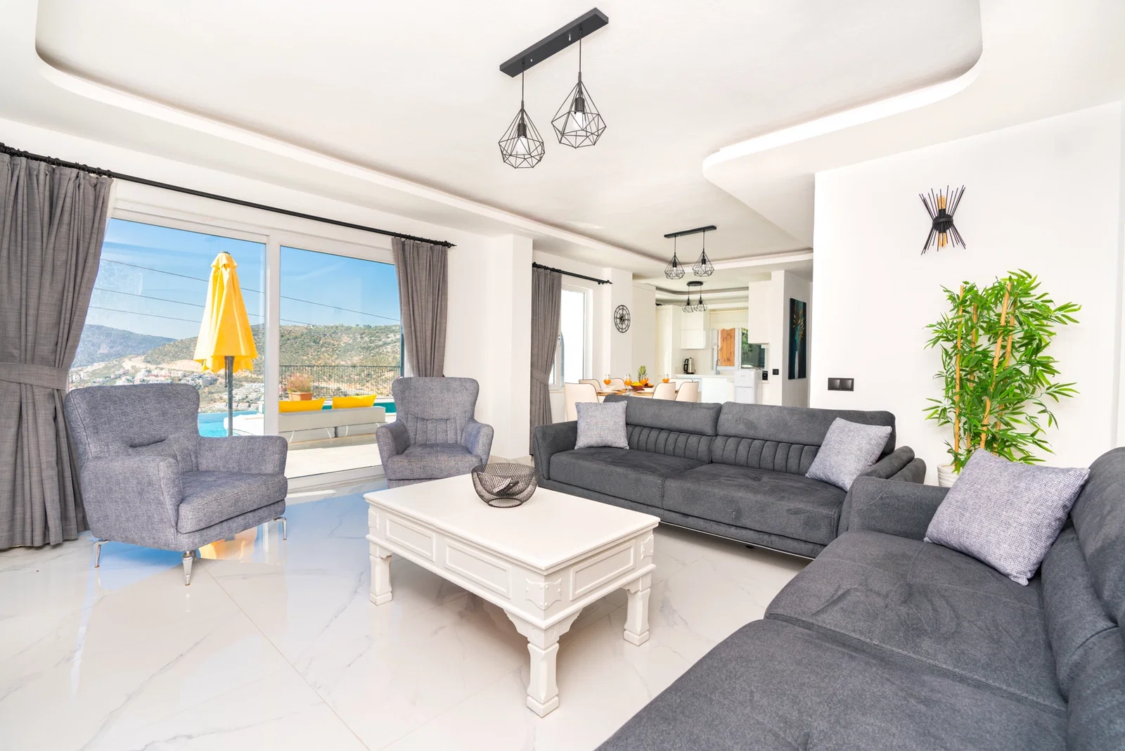 Kalkan’da Merkeze Yakın, Özel Havuzlu, Jakuzili, Kiralık Villa