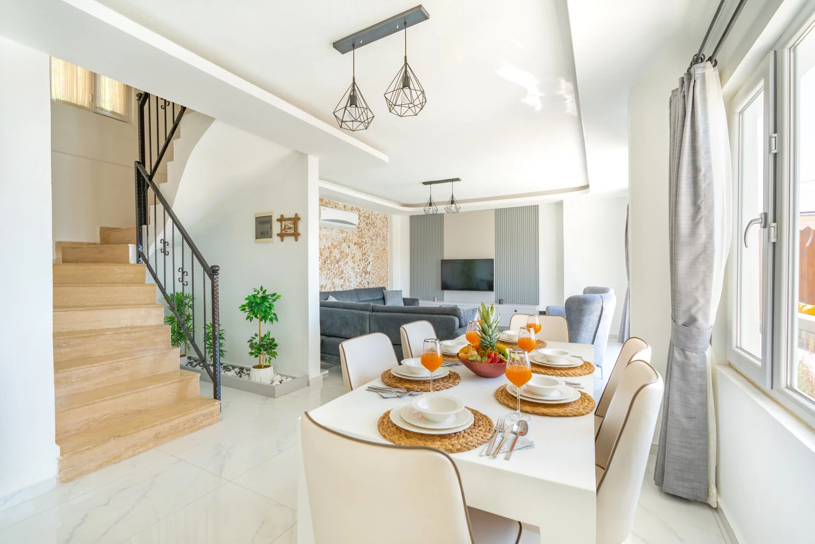 Kalkan’da Merkeze Yakın, Özel Havuzlu, Jakuzili, Kiralık Villa
