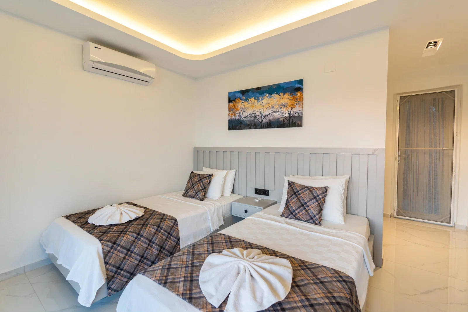Kalkan’da Merkeze Yakın, Özel Havuzlu, Jakuzili, Kiralık Villa