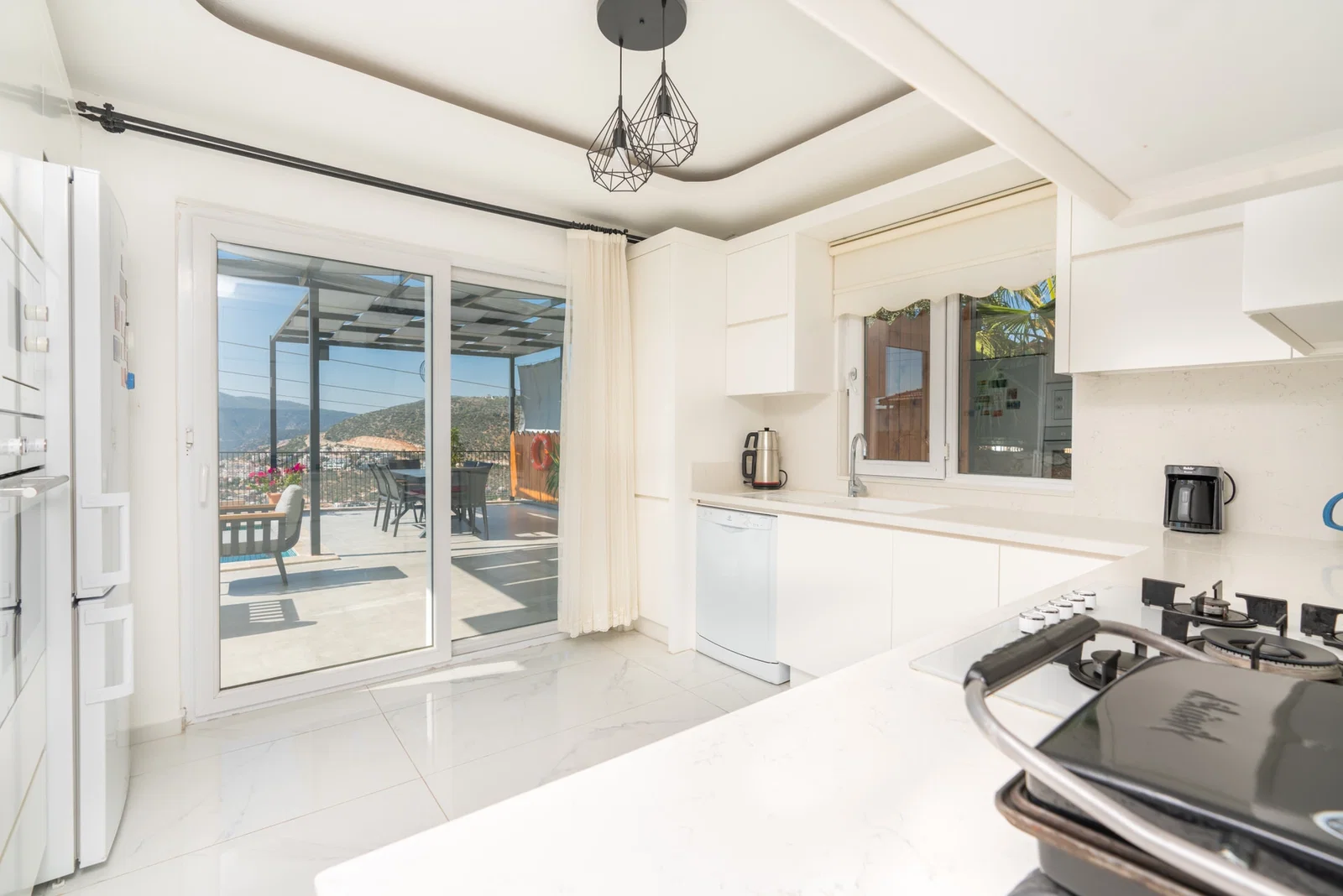 Kalkan’da Merkeze Yakın, Özel Havuzlu, Jakuzili, Kiralık Villa