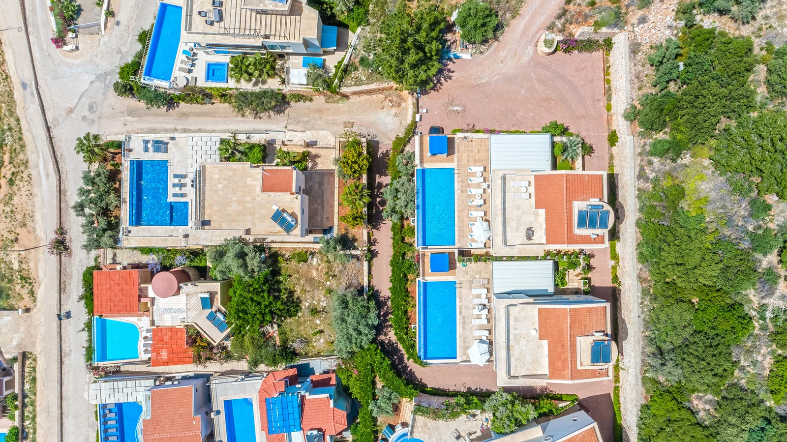 Kalkan’da Deniz Manzaralı, Isıtmalı Havuzlu, 10 Kişilik, Kiralık Villa