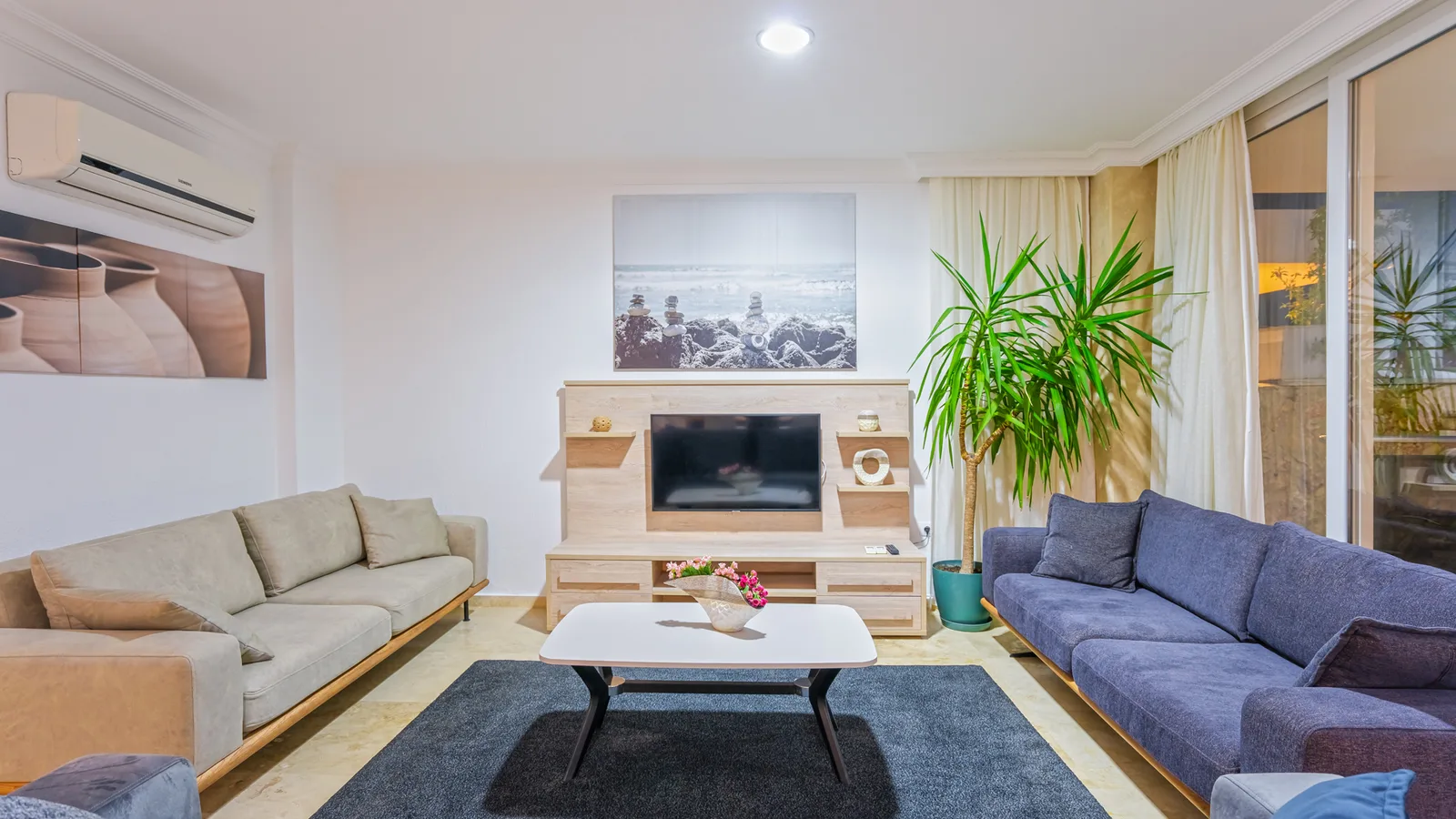 Kalkan’da Deniz Manzaralı, Isıtmalı Havuzlu, 10 Kişilik, Kiralık Villa