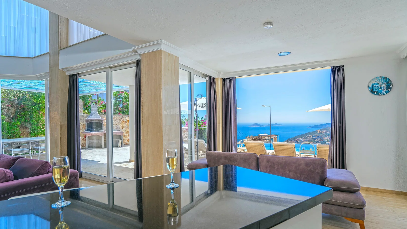 Kalkan’da Deniz Manzaralı, Isıtmalı Havuzlu, 14 Kişilik, Kiralık Villa