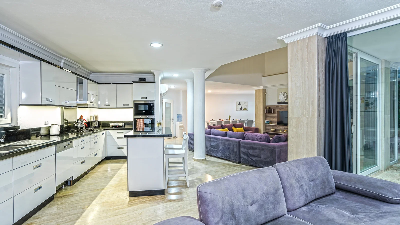 Kalkan’da Deniz Manzaralı, Isıtmalı Havuzlu, 14 Kişilik, Kiralık Villa