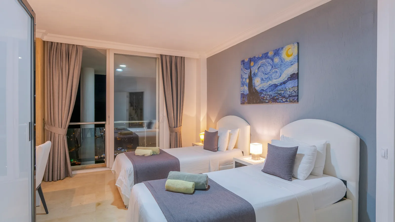 Kalkan’da Deniz Manzaralı, Özel Havuzlu, 5 Yatak Odalı, Lüks Villa