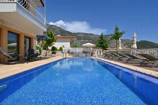 Kalkan’da merkeze yakın kiralık villa, fotoğraf 5