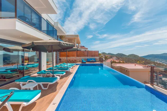 Kalkan’da bahçeli kiralık villa, fotoğraf 3