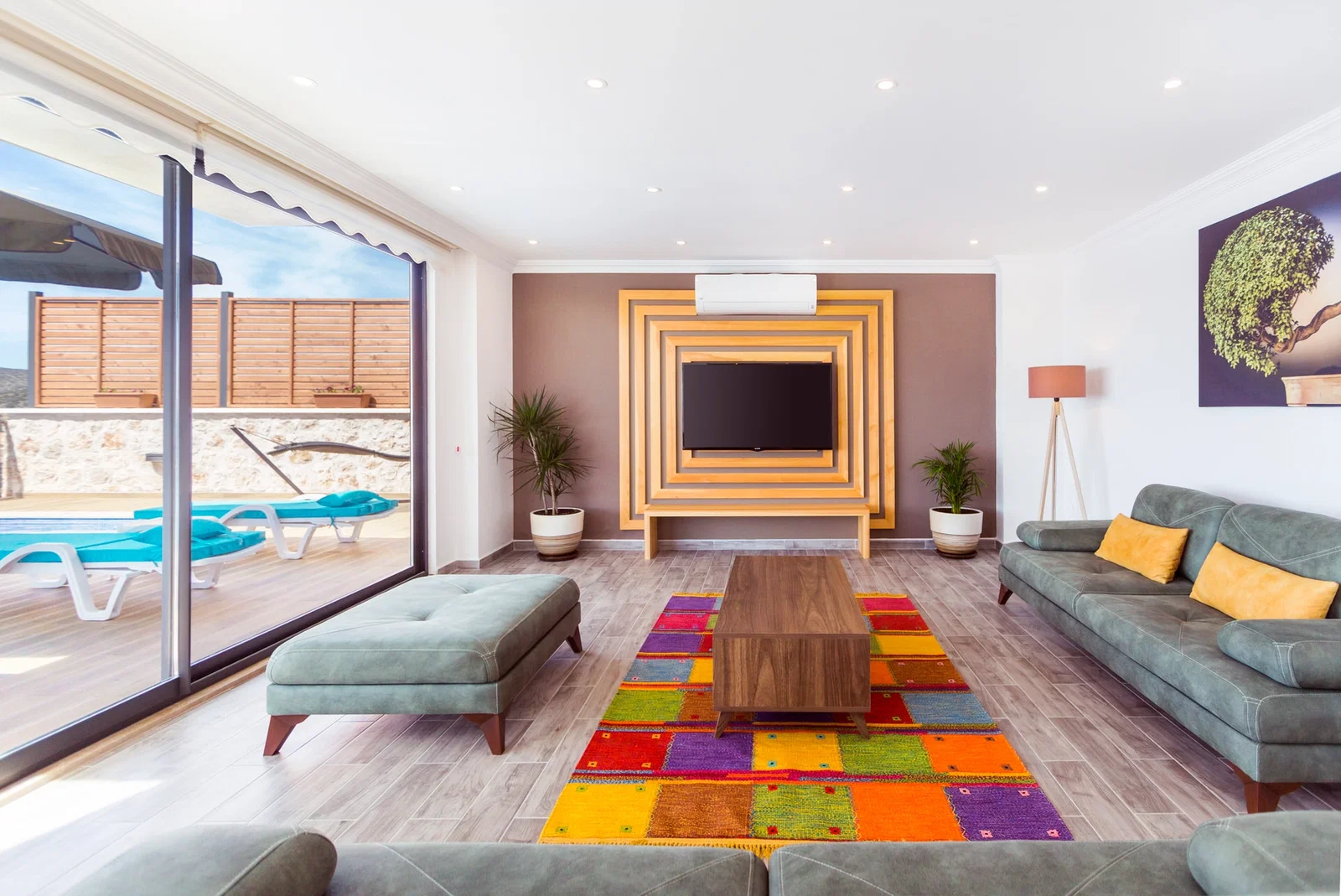 Kalkan’da Deniz Manzaralı, Özel Havuzlu, 4 Yatak Odalı, Lüks Villa