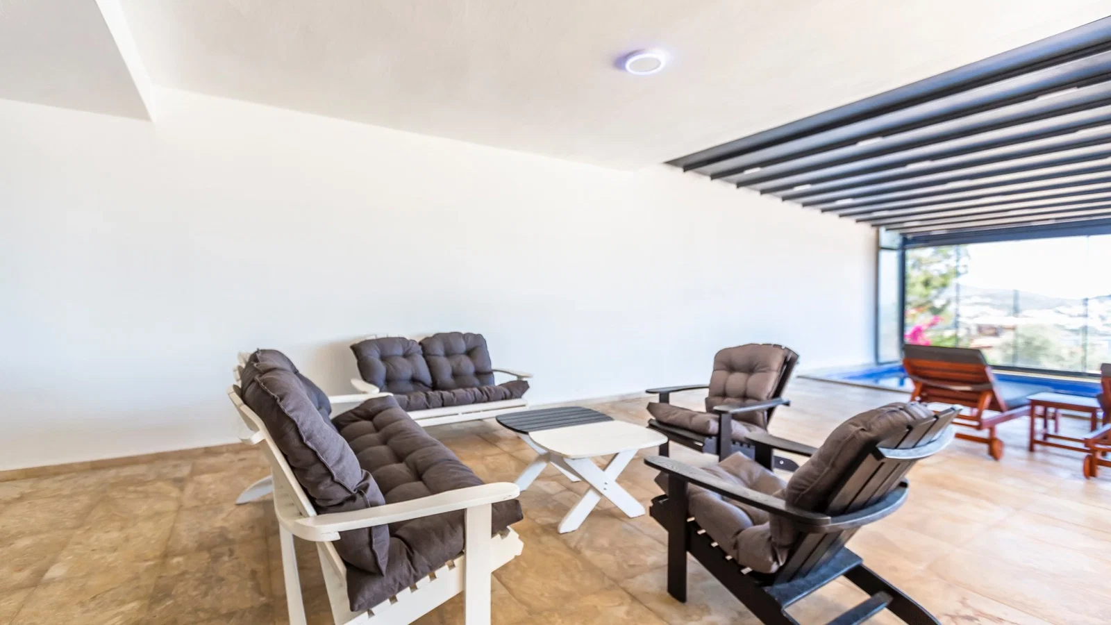 Kalkan’da Merkeze Yakın, Isıtmalı Havuzlu, Jakuzili, Lüks Villa