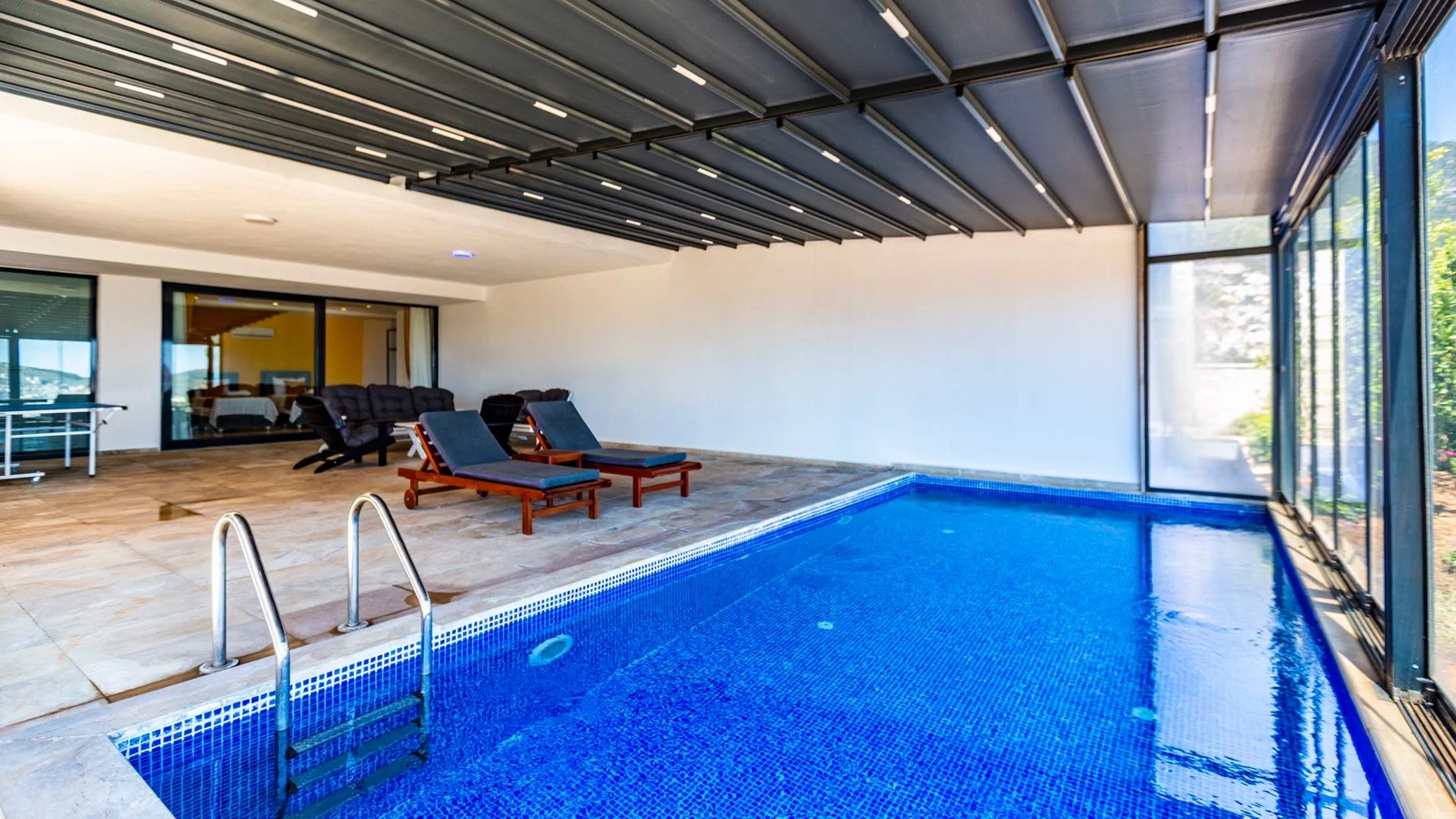 Kalkan’da Merkeze Yakın, Isıtmalı Havuzlu, Jakuzili, Lüks Villa