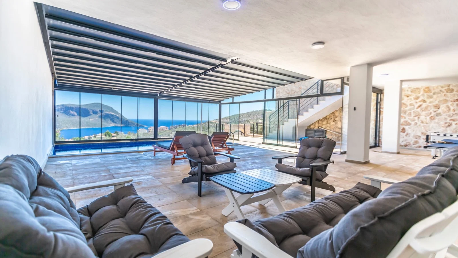 Kalkan’da Merkeze Yakın, Isıtmalı Havuzlu, Jakuzili, Lüks Villa